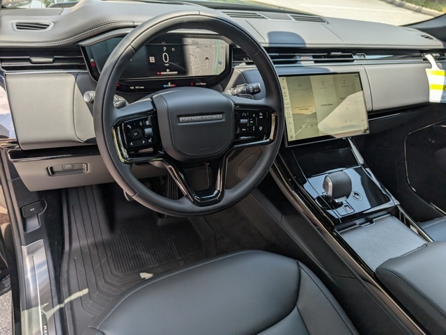 2025 Land Rover Range Rover Sport SE photo 4
