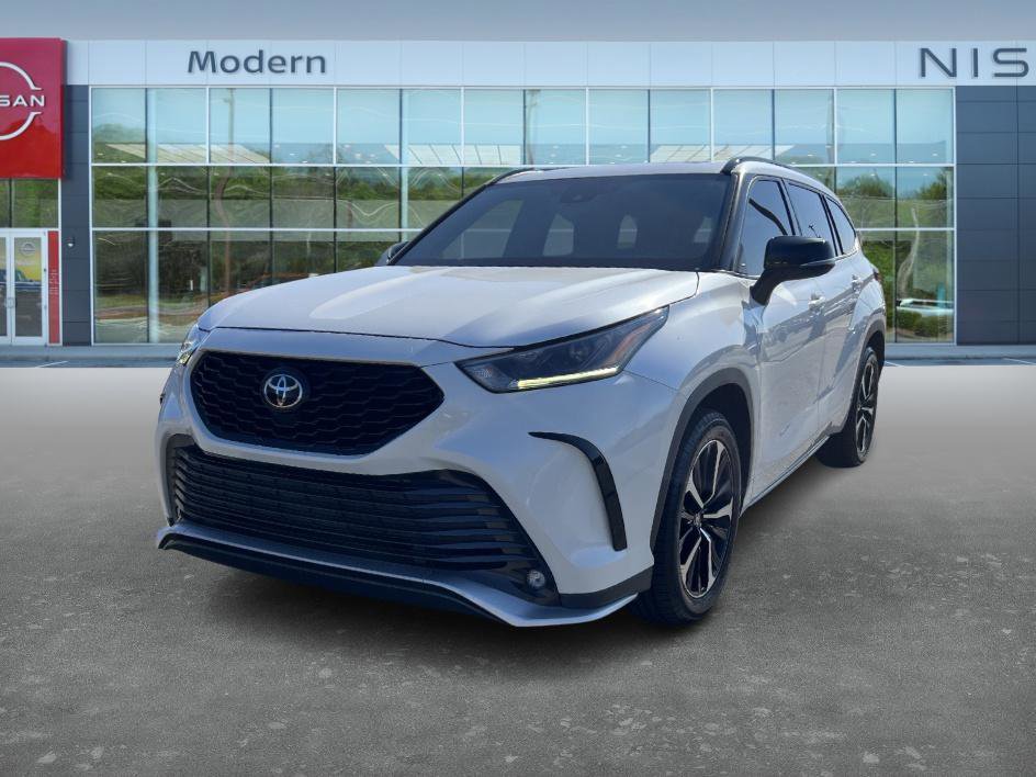 2021 Toyota Highlander XSE's photo