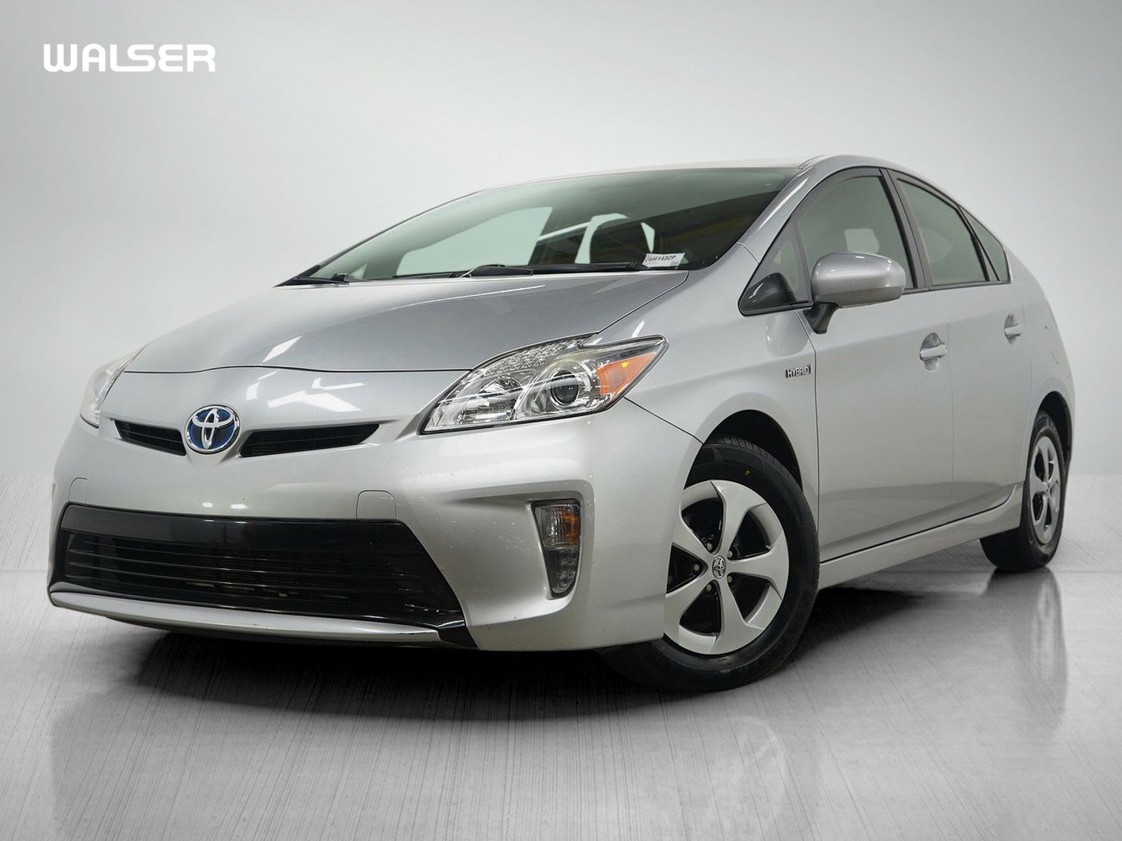2014 Toyota Prius Two's photo