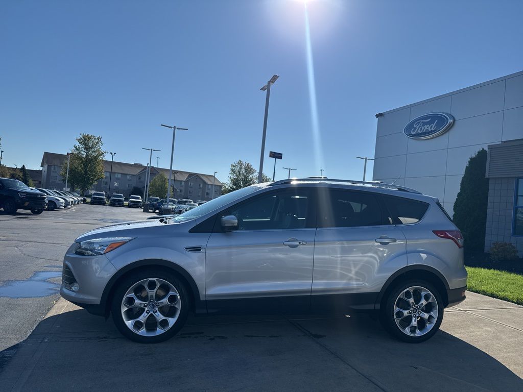 2013 Ford Escape Titanium photo 2