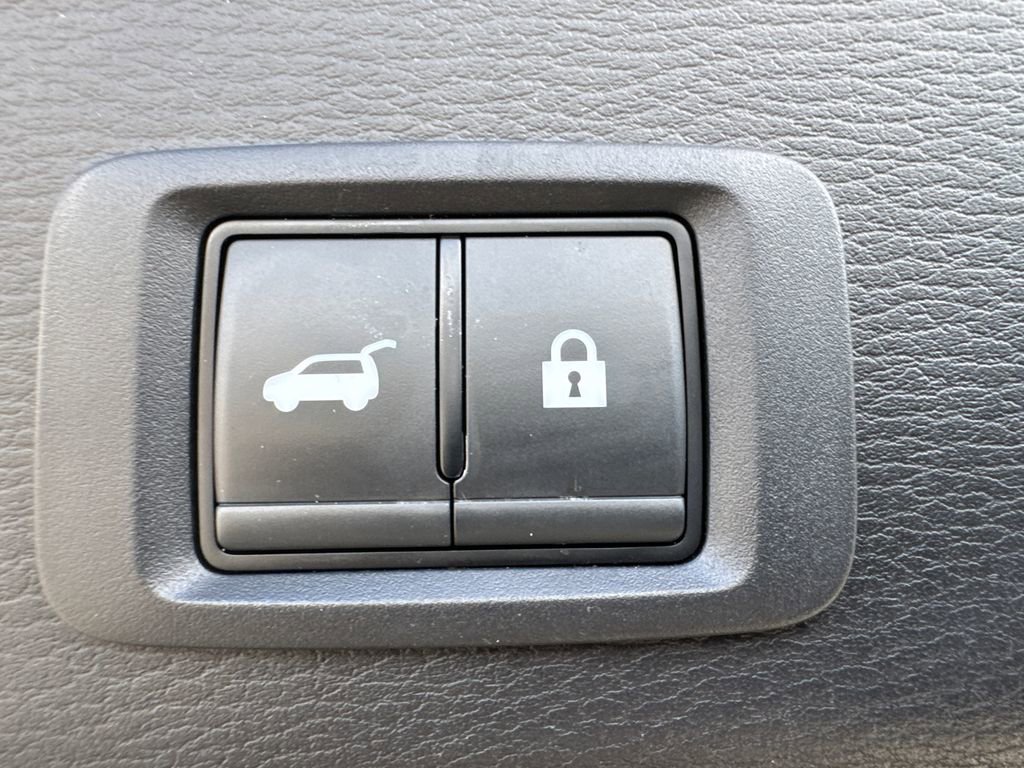2024 Mitsubishi Outlander SE photo 19