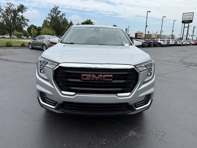 2022 Gmc Terrain SLE photo 2