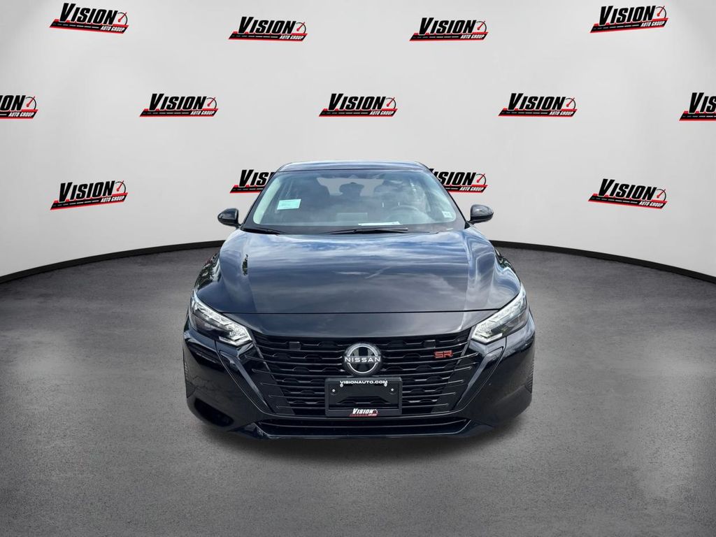 2025 Nissan Sentra SR photo 2