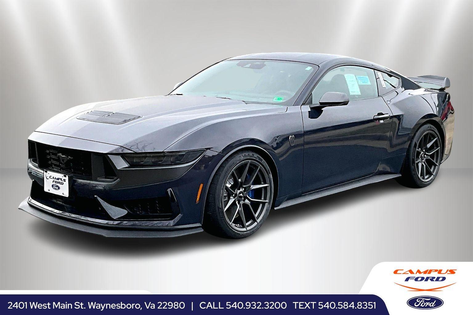 2025 Ford Mustang Dark Horse's photo