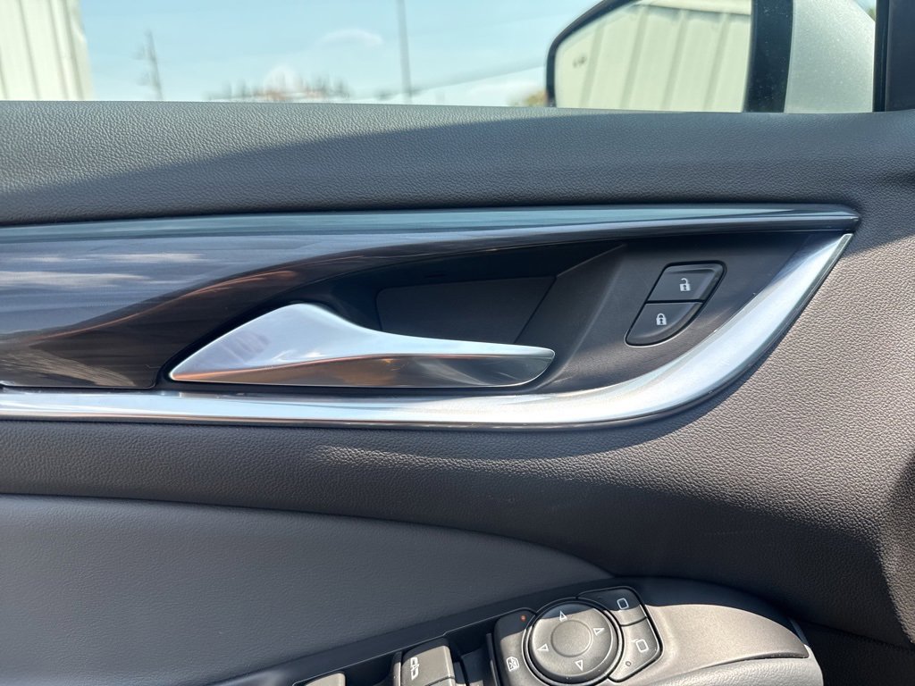 2021 Buick Enclave Essence photo 29