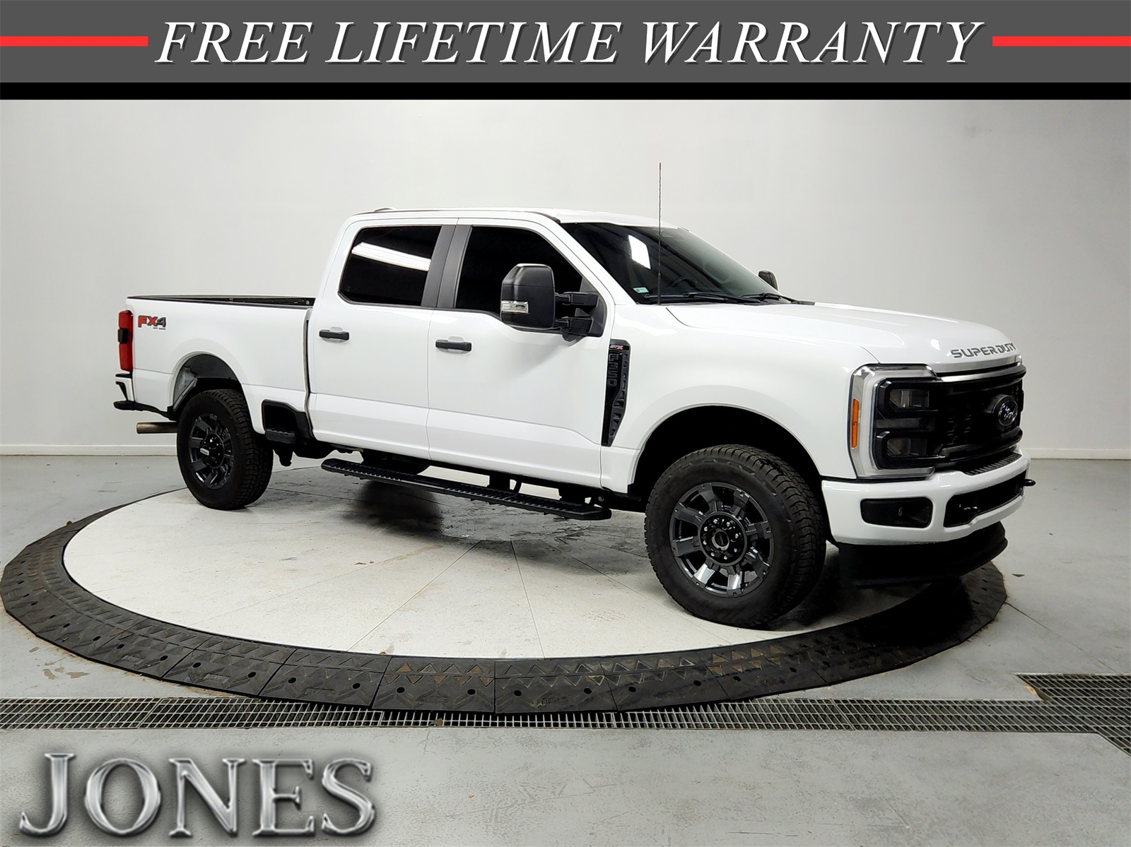 2023 Ford F-350 Super Duty XL's photo