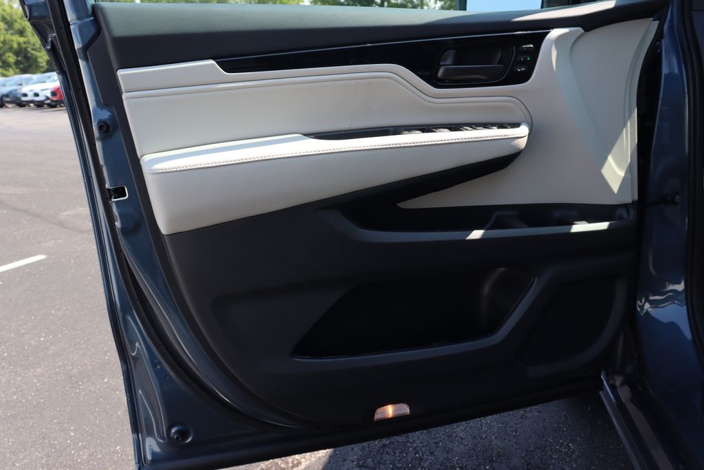 2026 Honda Odyssey Touring photo 27