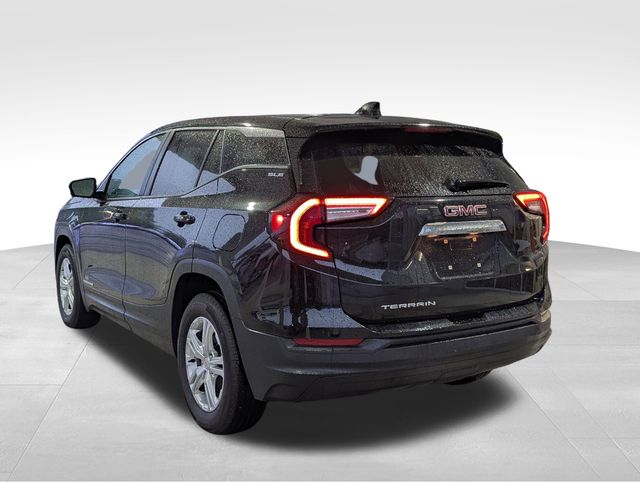 2024 Gmc Terrain SLE photo 3