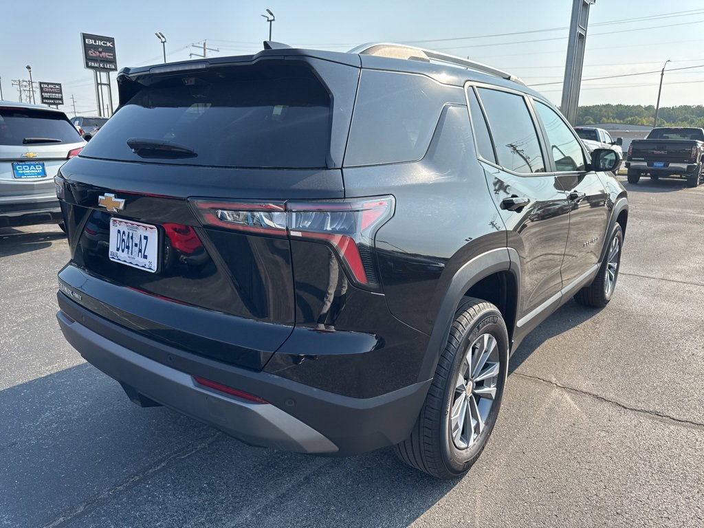 2025 Chevrolet Equinox LT photo 3