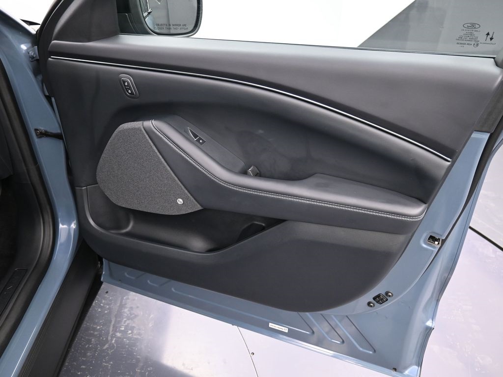 2024 Ford Mustang Mach-E Premium photo 19