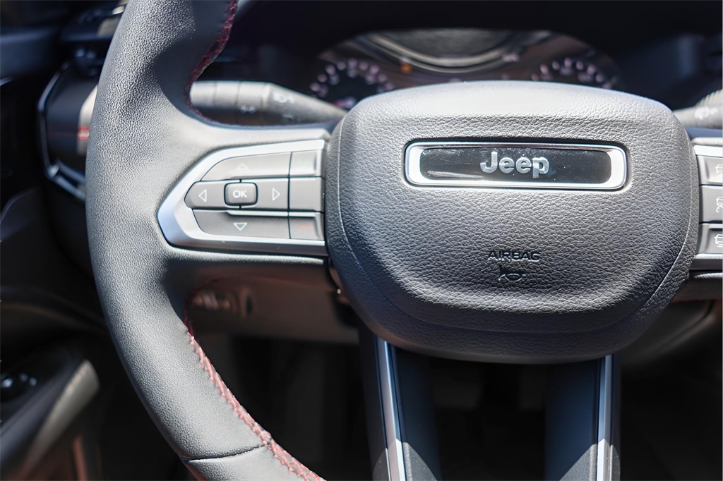 2024 Jeep Compass Trailhawk photo 11