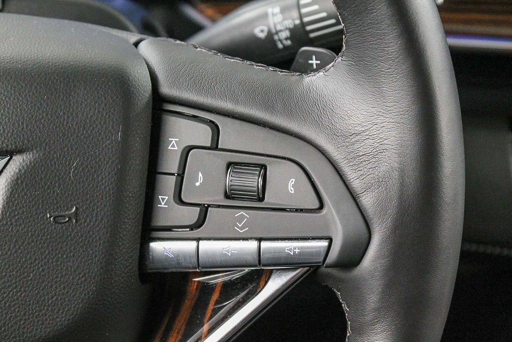 2024 Cadillac Escalade Premium Luxury photo 17