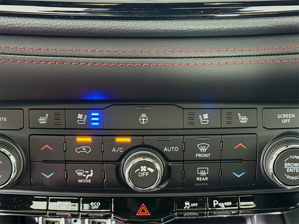 2025 Dodge Durango R/T Plus photo 19