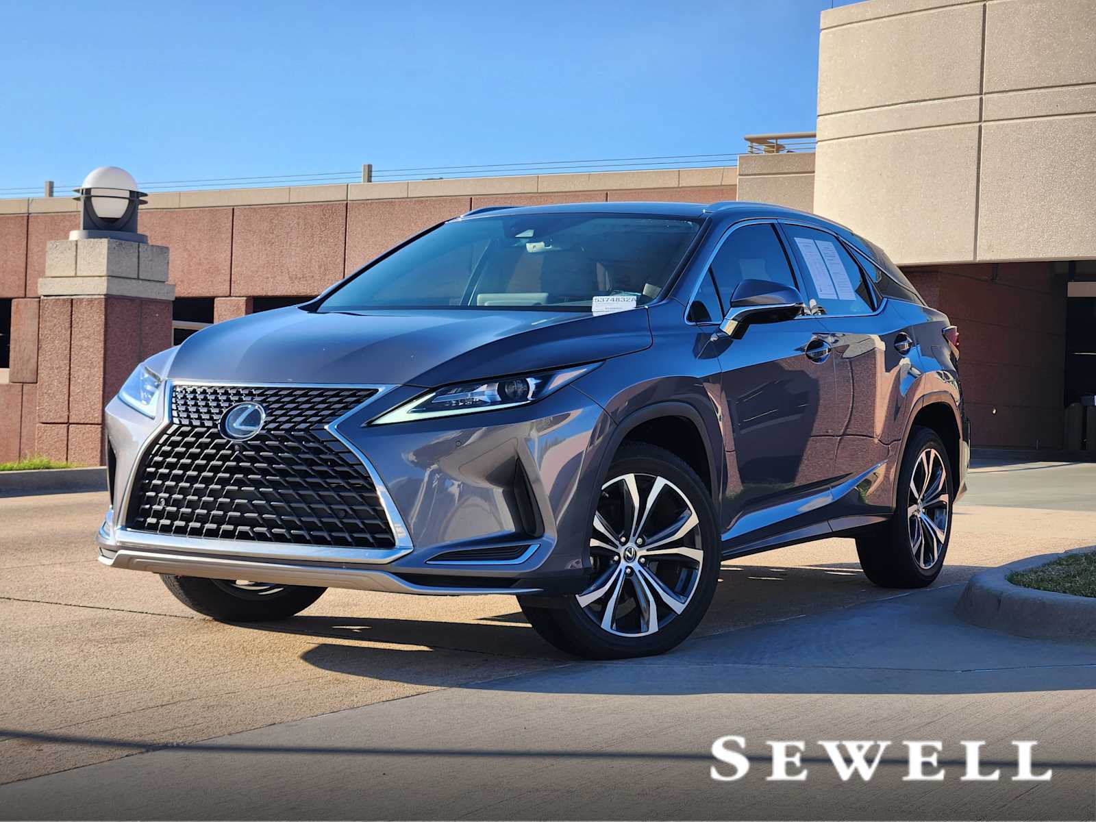 2022 Lexus RX 350's photo