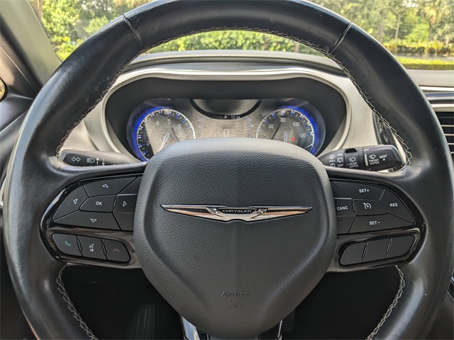 2020 Chrysler Pacifica Touring photo 22