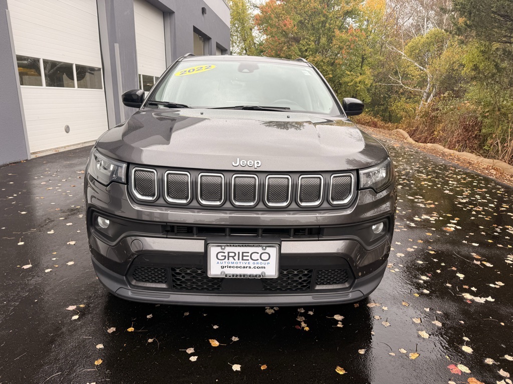 2022 Jeep Compass North Edition Latitude photo 2