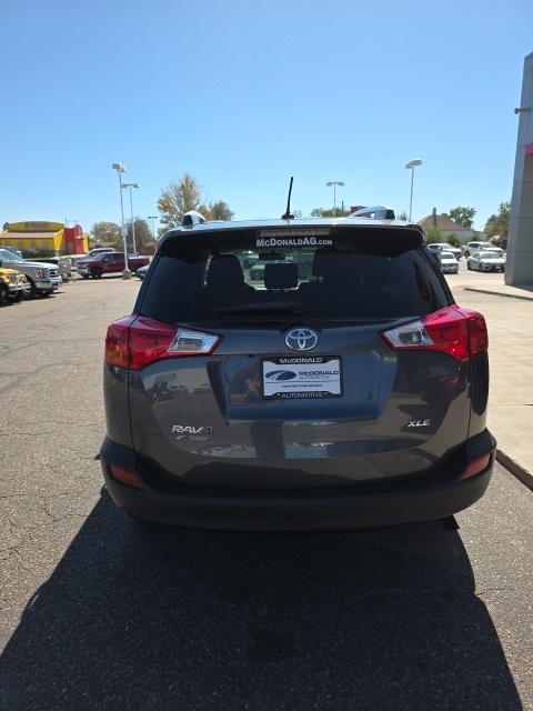 2015 Toyota RAV4 XLE photo 5