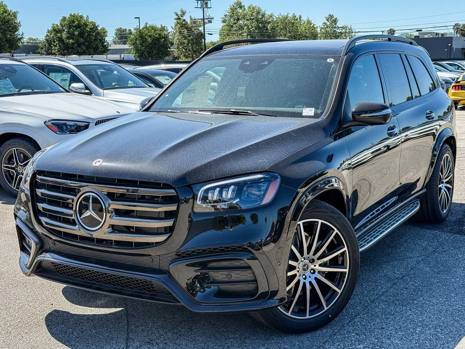 2025 Mercedes-Benz GLS Base's photo