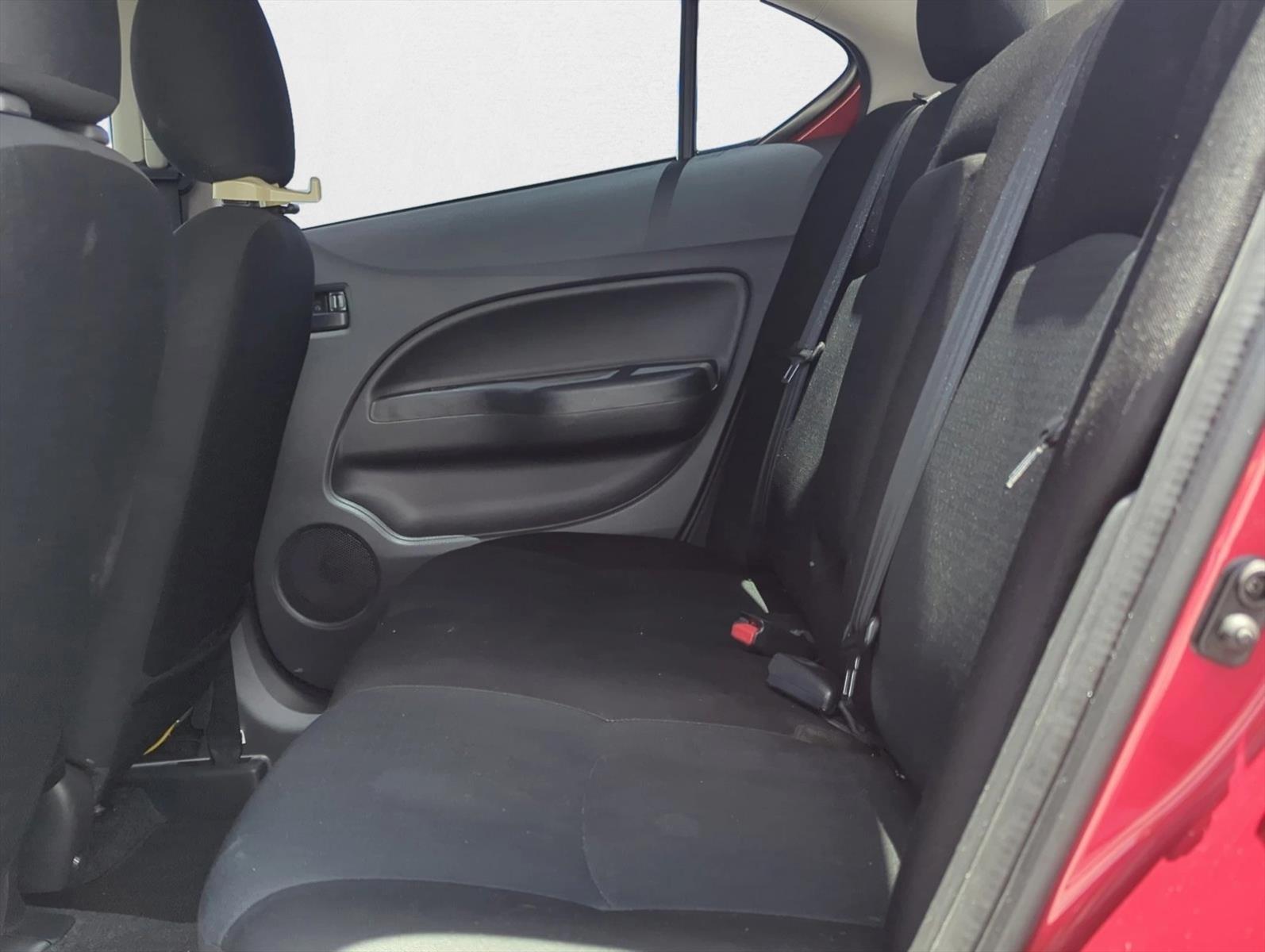 2022 Mitsubishi Mirage G4 ES photo 21