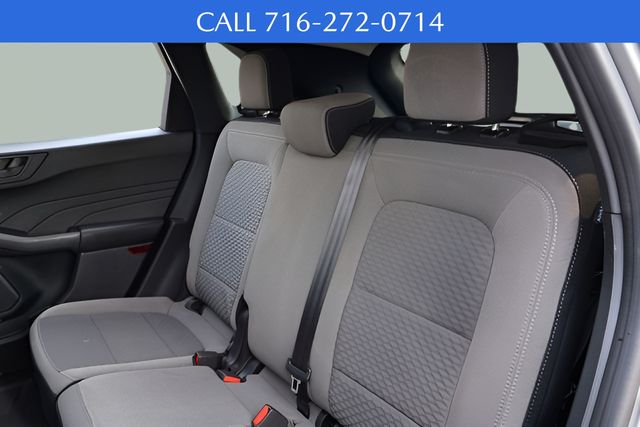 2022 Ford Escape SE photo 7