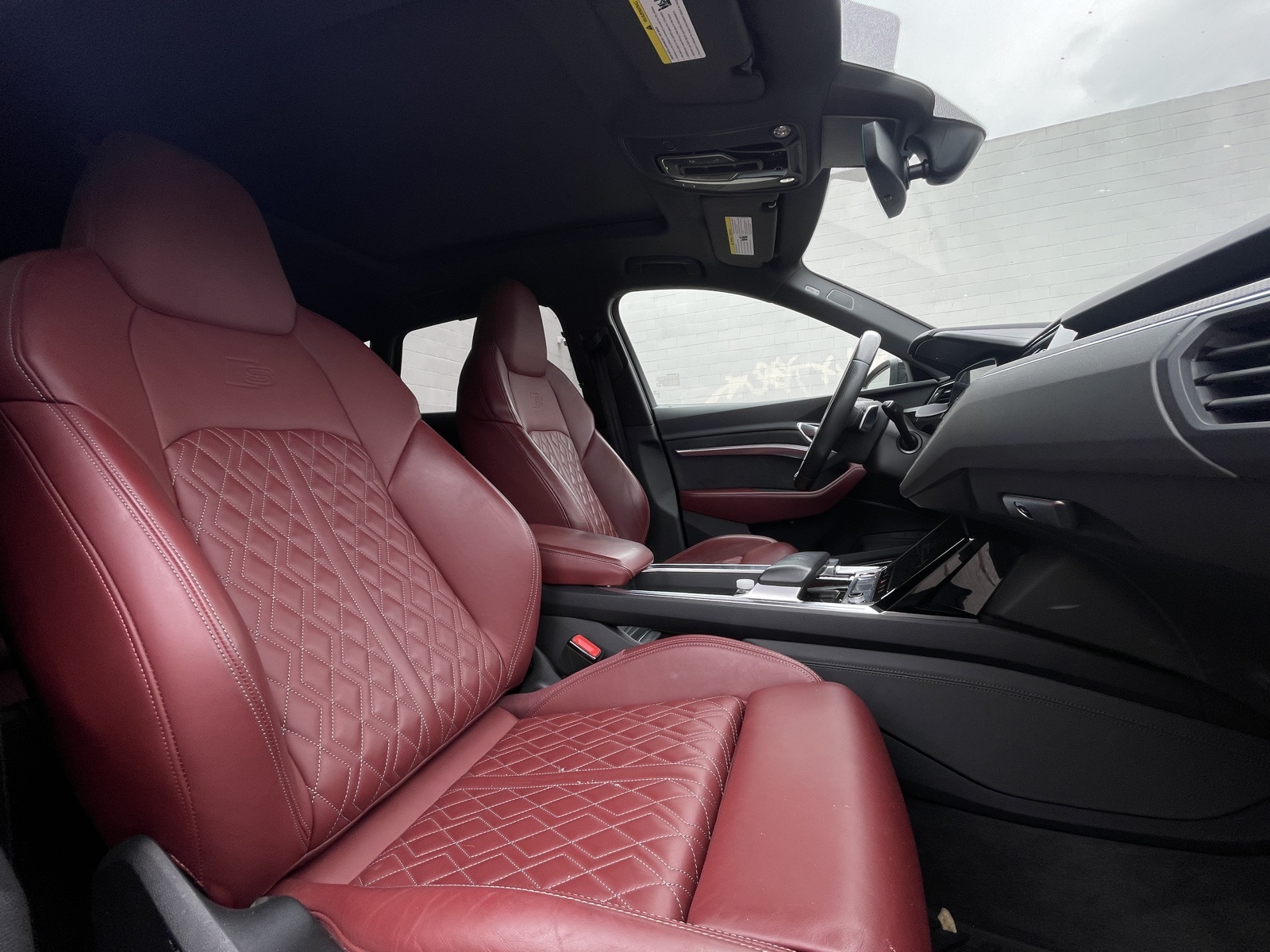 2022 Audi e-tron Prestige photo 3