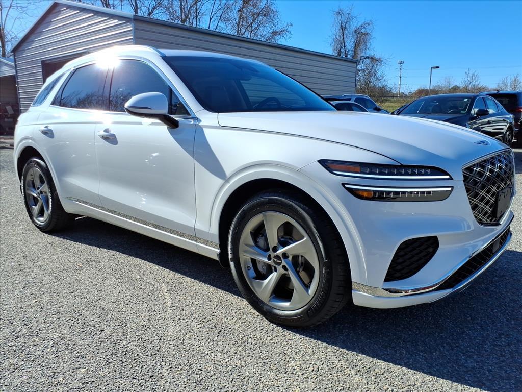 2026 GENESIS GV70 Select's photo