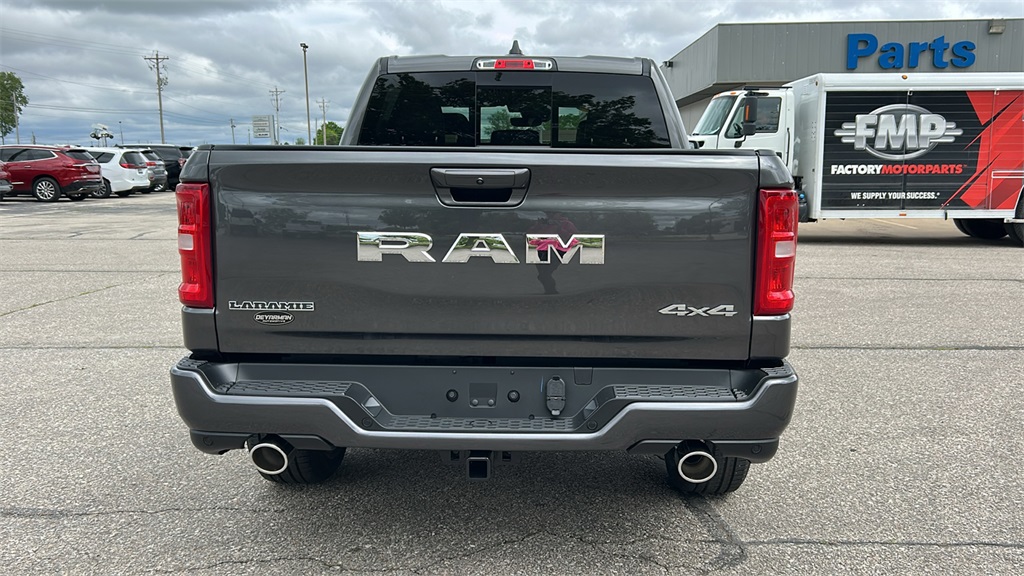 2025 Ram 1500 Laramie photo 4