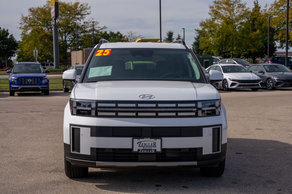 2025 Hyundai Santa Fe SEL photo 2