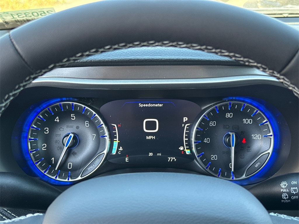 2025 Chrysler Pacifica photo 30