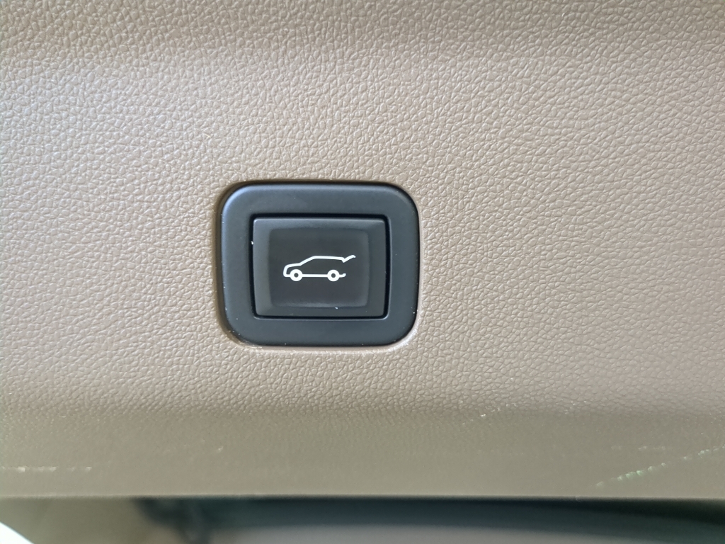 2021 Gmc Yukon Denali photo 18