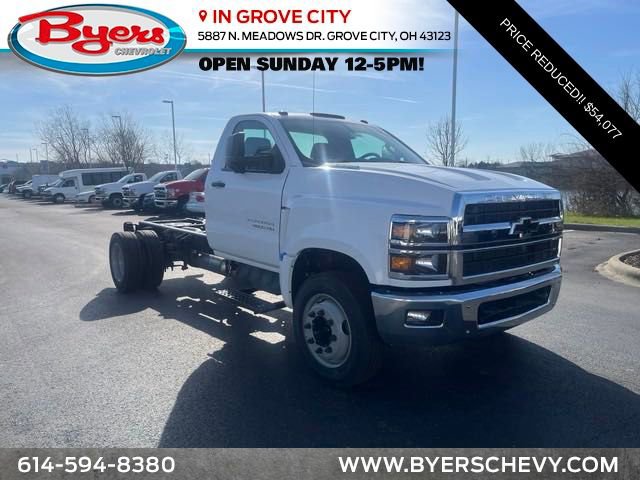 2024 Chevrolet Silverado 4500 Medium Duty Chassis Cab Work Truck's photo