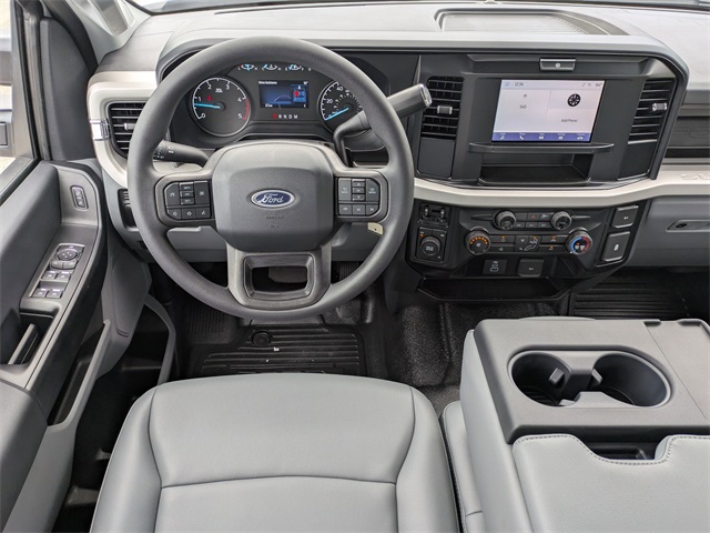 2026 Ford F-350 photo 14