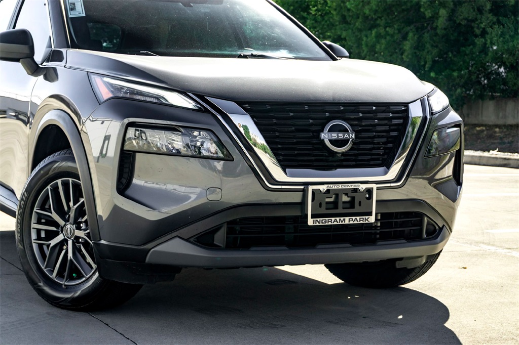 2023 Nissan Rogue S photo 2