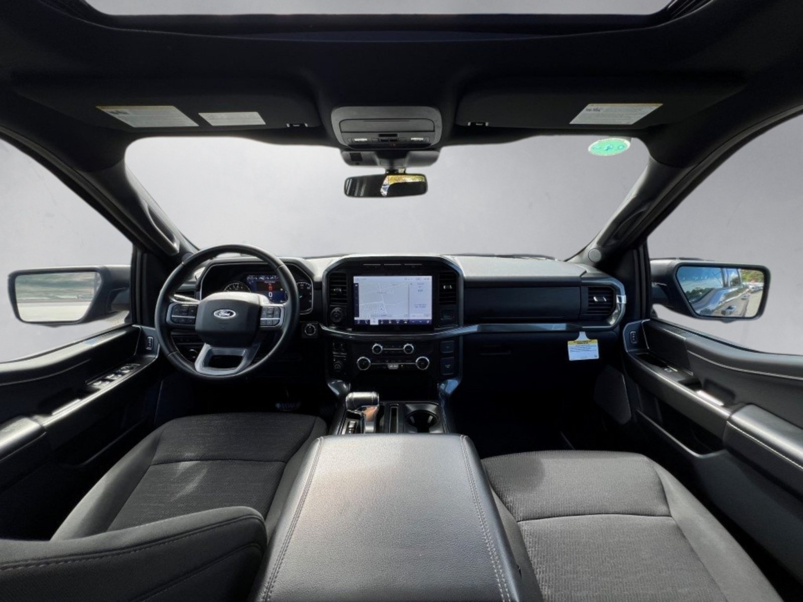 2023 Ford F-150 XLT photo 3