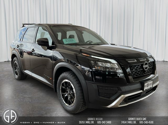 2025 Nissan Pathfinder SV photo 3