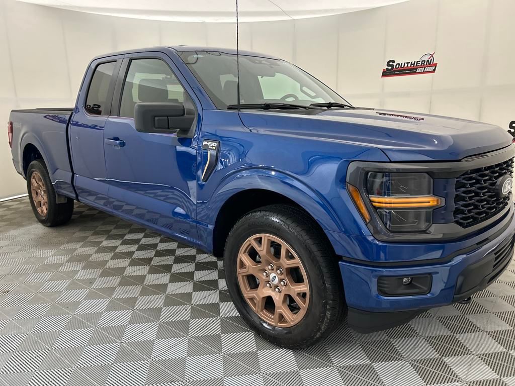 2025 Ford F-150 STX photo 3