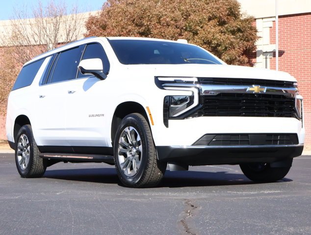 2026 Chevrolet Suburban LS's photo