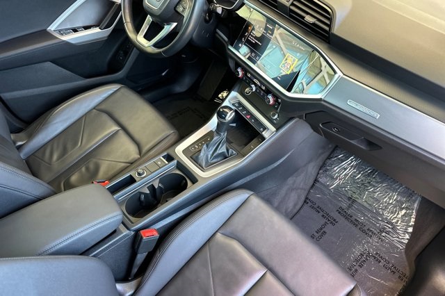 2024 Audi Q3 S line Premium photo 16