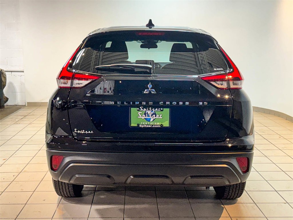2024 Mitsubishi Eclipse Cross ES photo 2