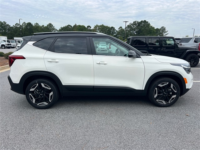 2025 Kia Seltos SX photo 2