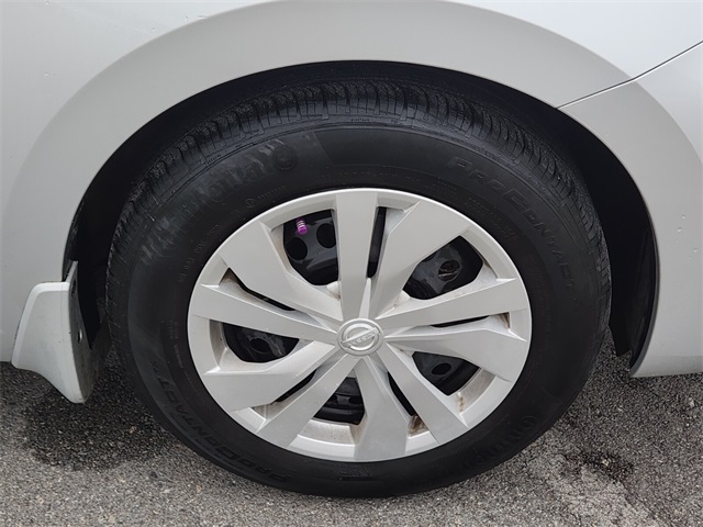 2024 Nissan Versa 1.6 S photo 15
