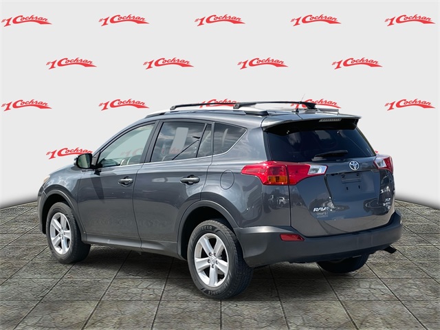 2013 Toyota RAV4 XLE photo 5