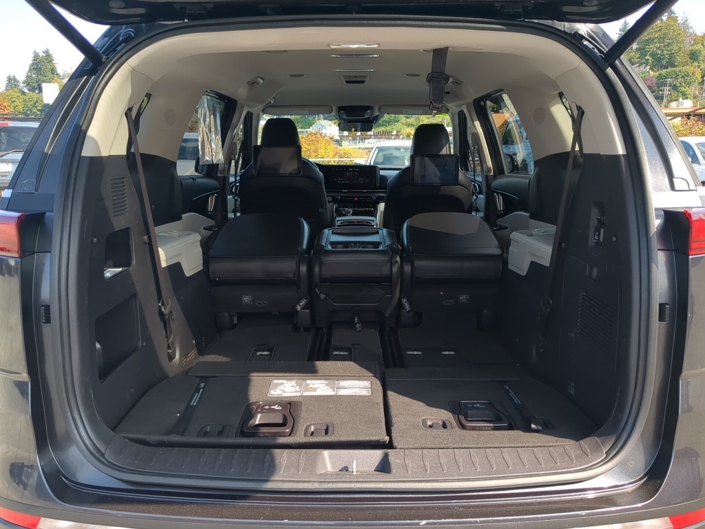 2022 Kia Carnival SX photo 25