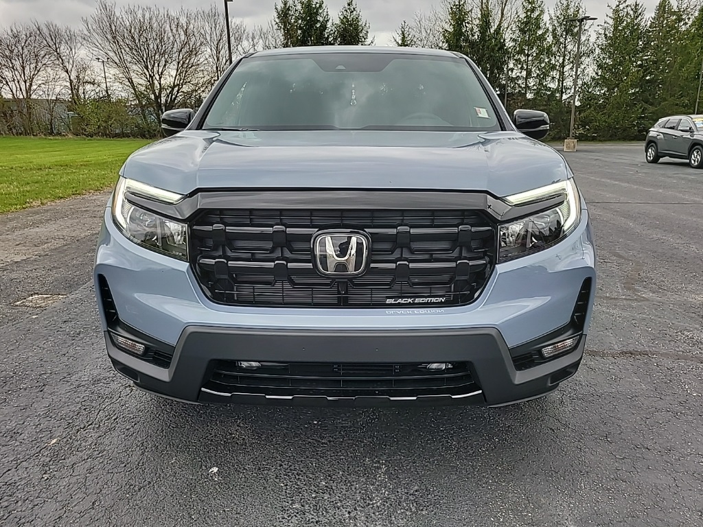 2025 Honda Ridgeline Black Edition photo 3
