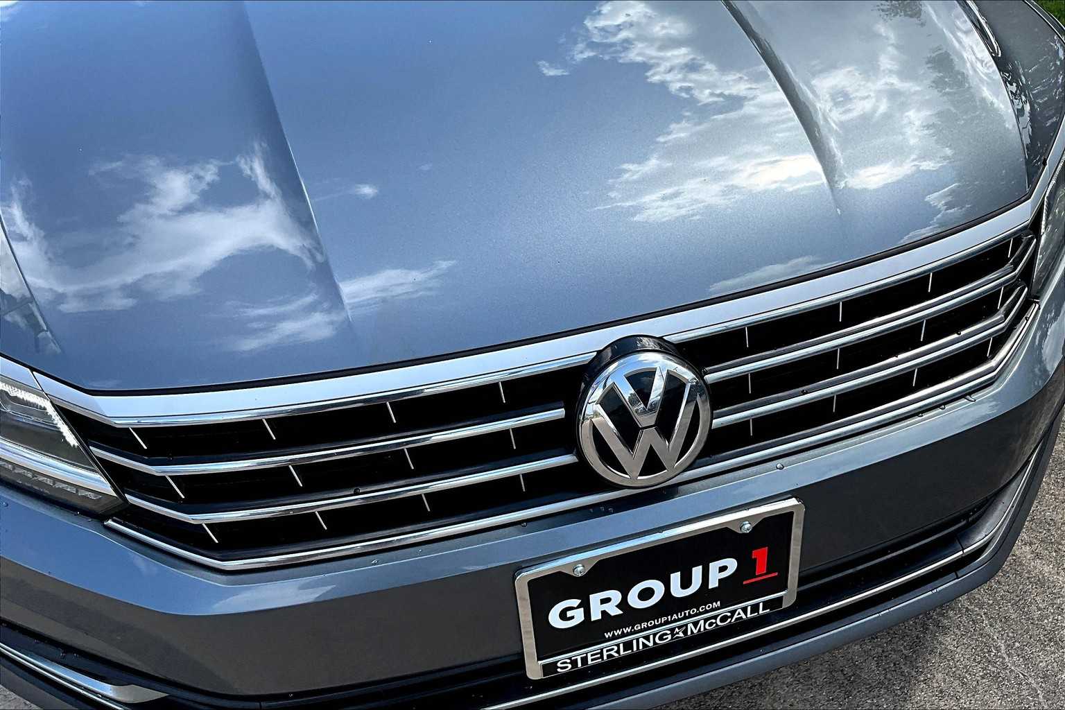 2018 Volkswagen Passat 2.0T SE photo 26