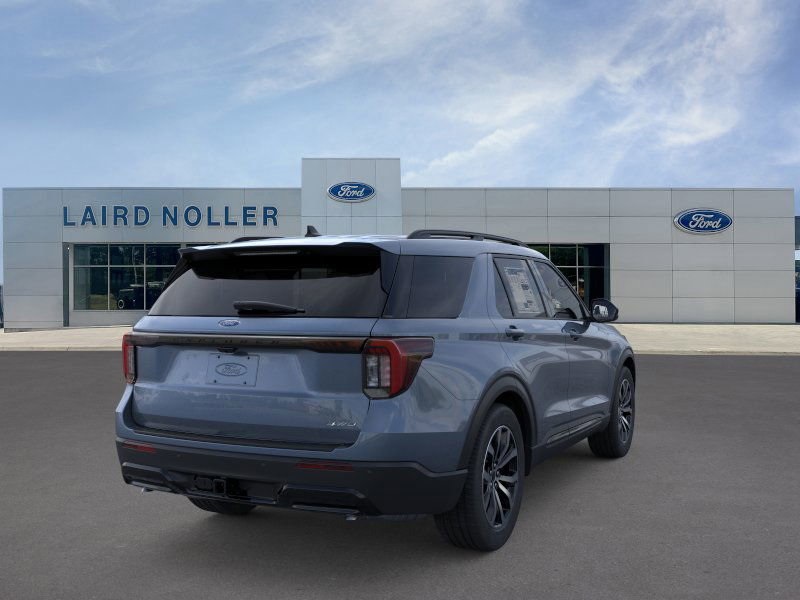 2025 Ford Explorer ST-Line photo 7