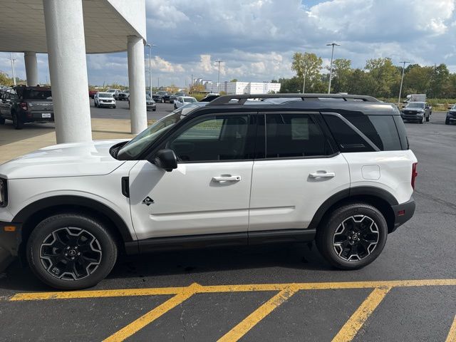 2025 Ford Bronco Sport Outer Banks photo 4