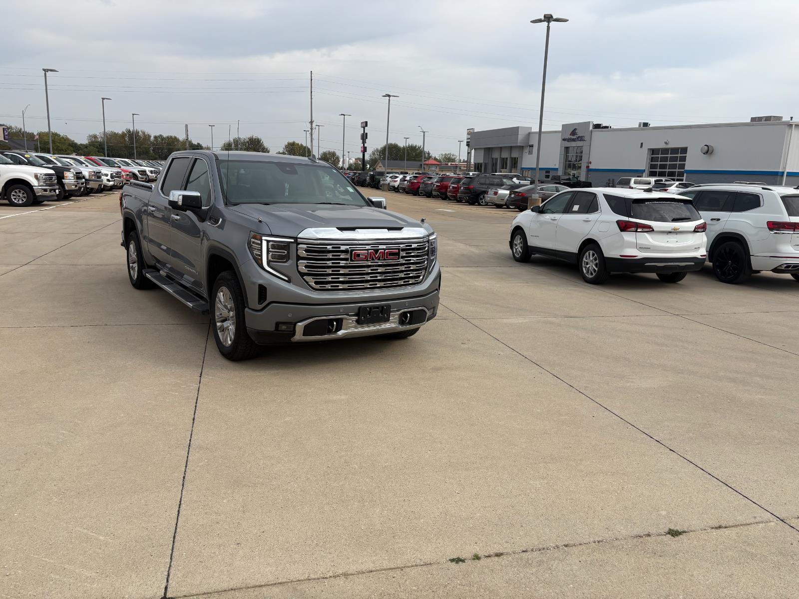 2023 Gmc Sierra 1500 Denali photo 2