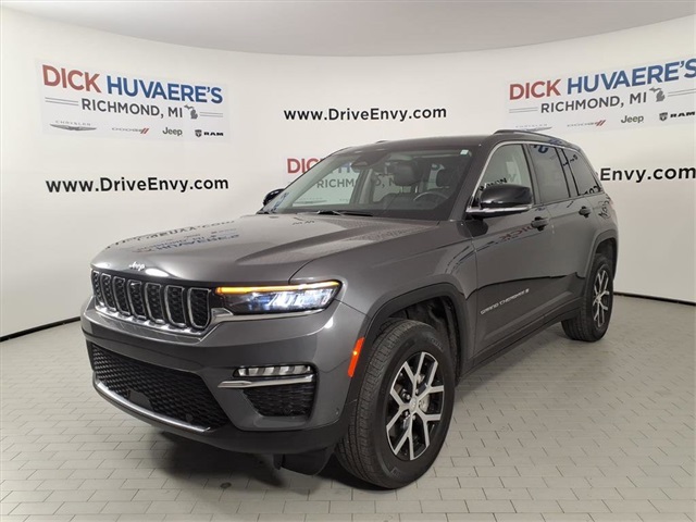 2023 Jeep Grand Cherokee Limited's photo