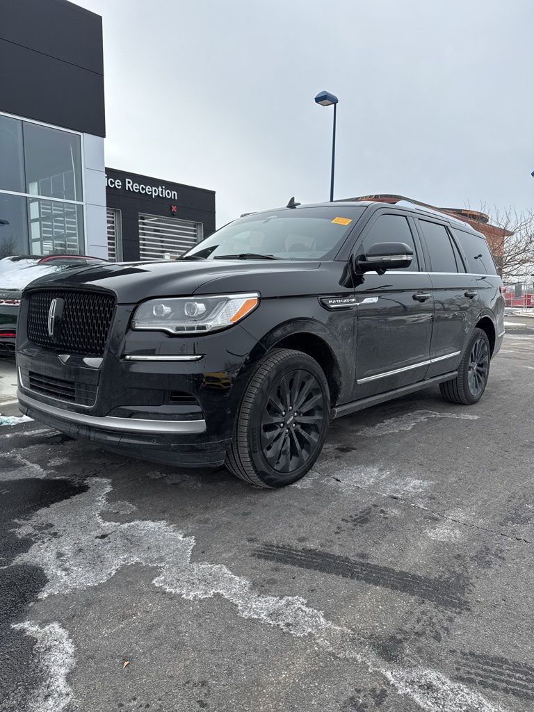 2022 Lincoln Navigator Reserve's photo